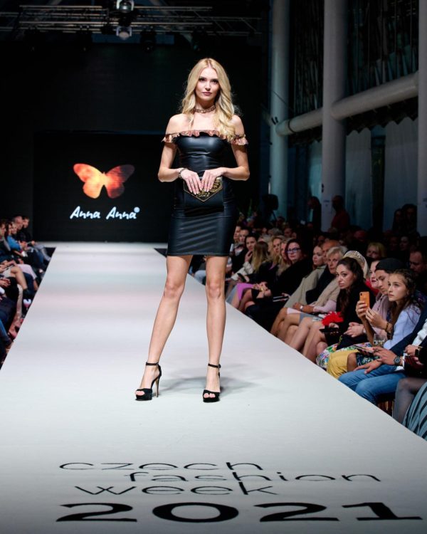 Minišaty kožené Dračí - Image 3