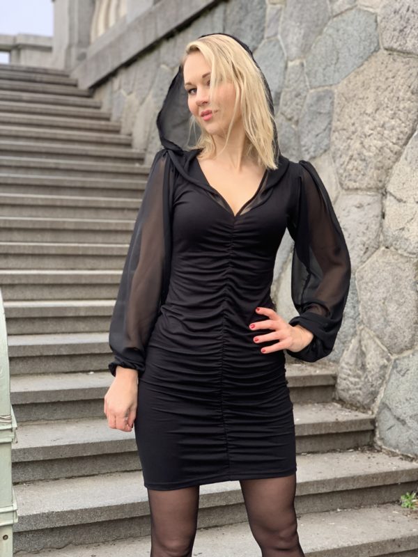 Šaty Černá Karkulka - Image 4