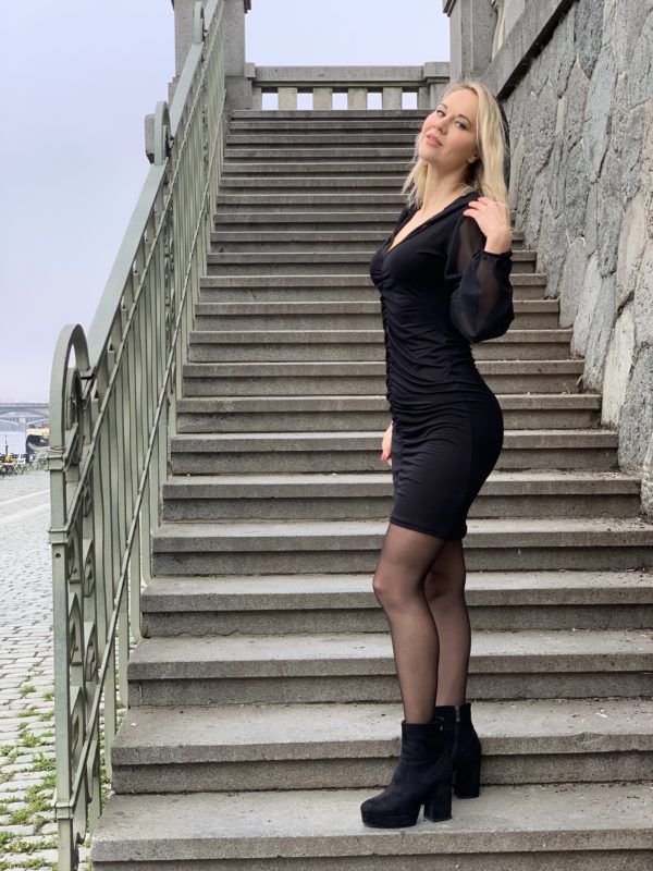 Šaty Černá Karkulka - Image 2
