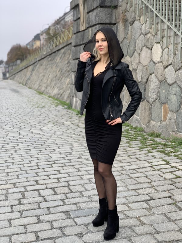 Šaty Černá Karkulka - Image 3